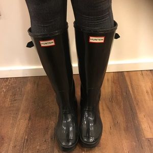 Tall hunter boots